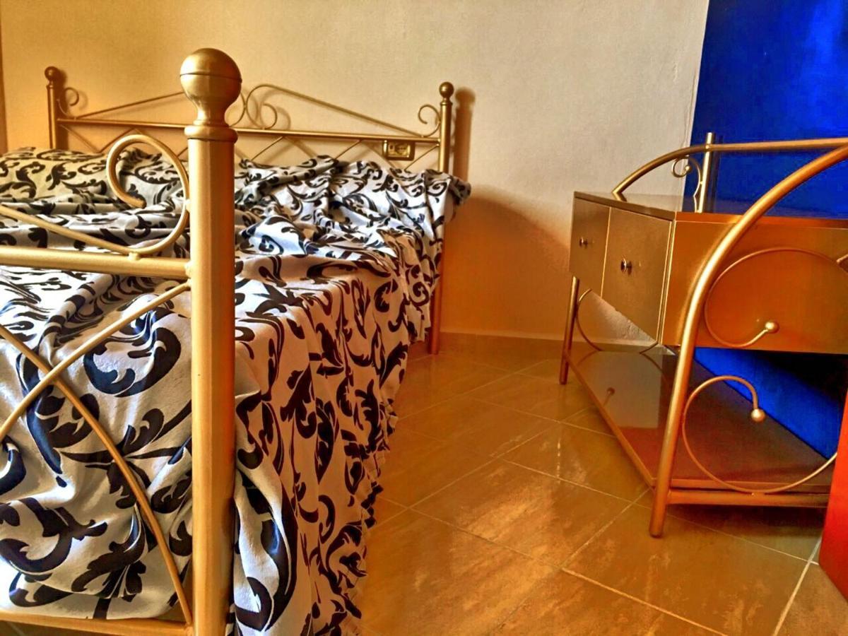 Luxury Holiday In Royal Apartment For King And Queen Sarandë エクステリア 写真