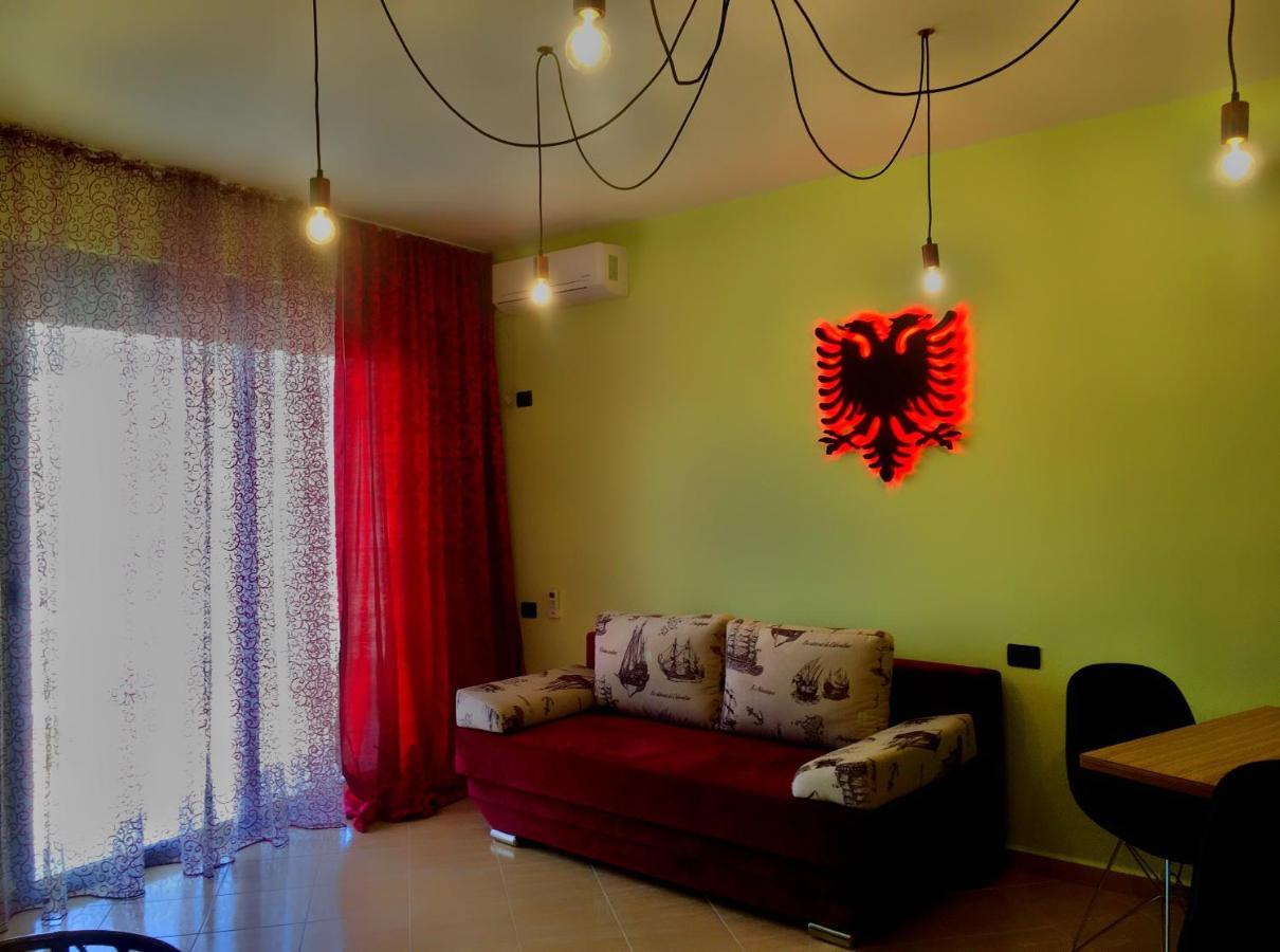 Luxury Holiday In Royal Apartment For King And Queen Sarandë エクステリア 写真