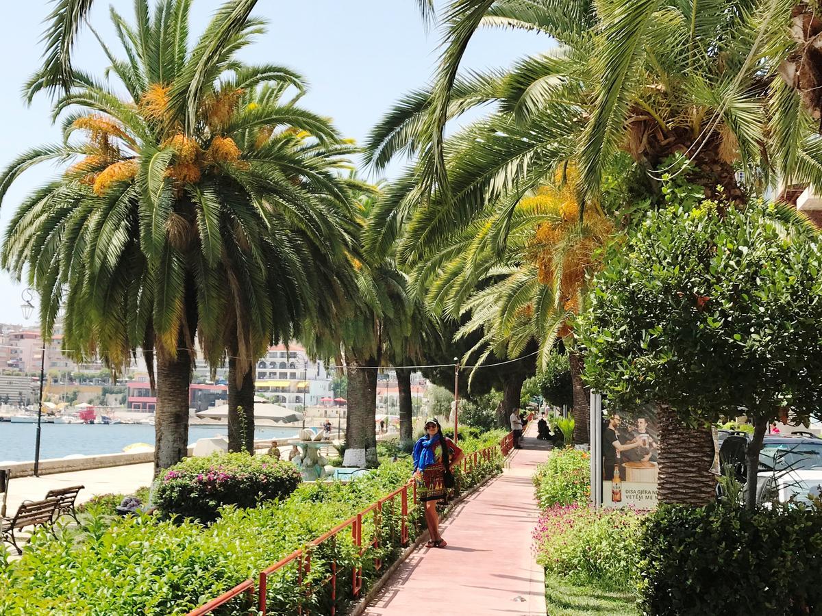 Luxury Holiday In Royal Apartment For King And Queen Sarandë エクステリア 写真